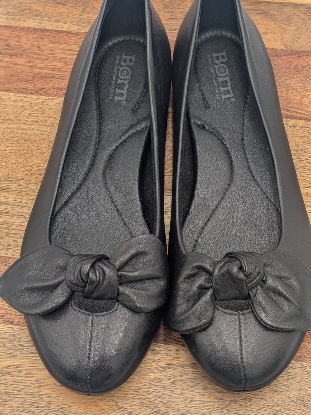 Born Black Leather Ballet Flats Bow Comfort Shoe Women Size 7